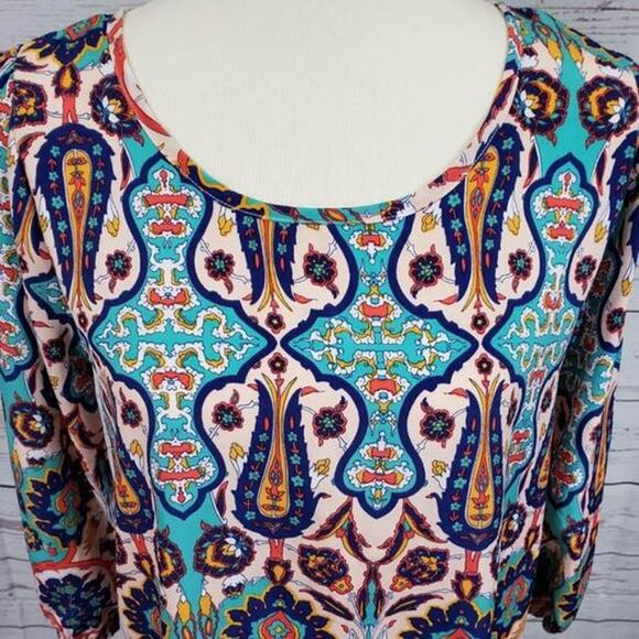 Francesca’s Blue Rain Colorful Artsy Patterned Blouse Small - Picture 2 of 8